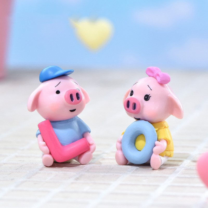 Cute Lovers Resin Pig Doll Toys Figurine Fairy Garden Decoration Miniture Fairy Garden Accessories Supplies Pot Bonsai Moss Fairy Garden Micro Landscape Miniature Garden Terrariums Fairy Garden Kits Items